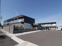 モダンな建物の外観