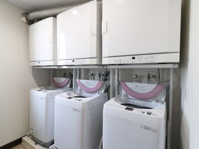 洗濯機と乾燥機の設備