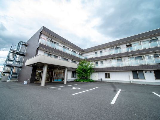 清潔感のある施設の外観