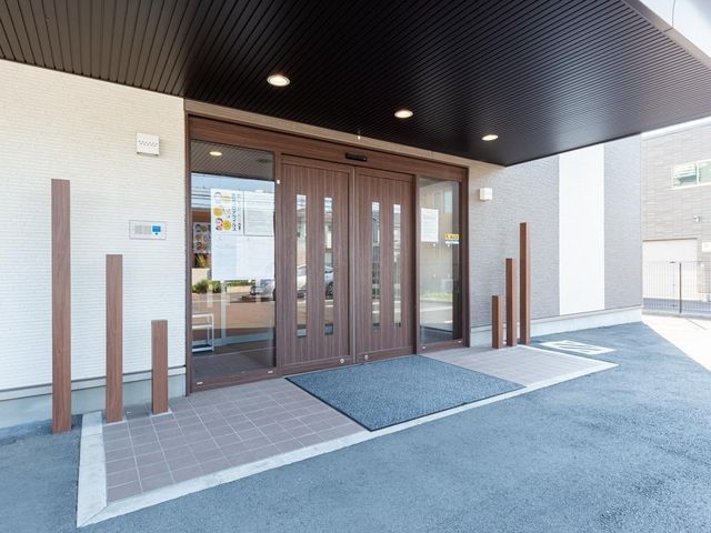 外観エントランス