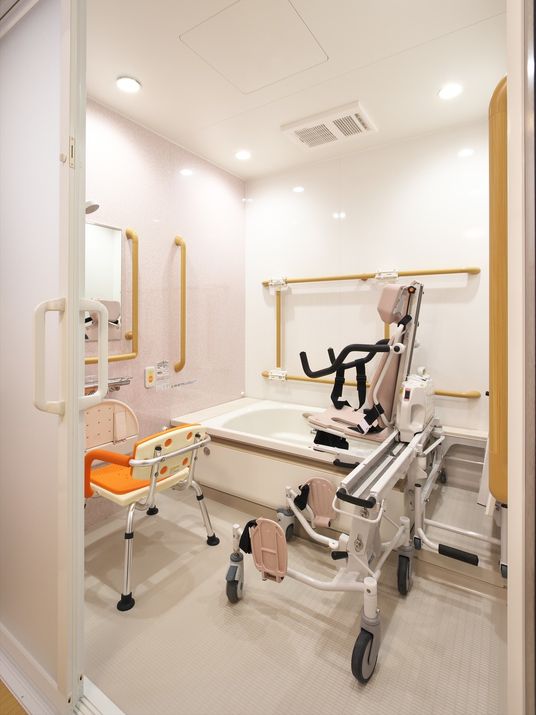 バリアフリー機能付き浴室