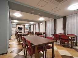 快適な共有ダイニングルーム