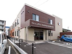 清潔感のある施設エントランス