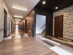 清潔な廊下デザイン