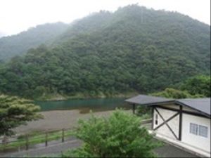 緑豊かな景色と建物