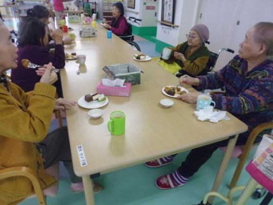 利用者の食事風景