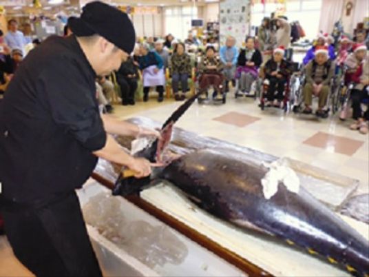 鮪の解体ショーイベント