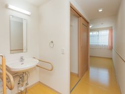 洗面所付近の廊下