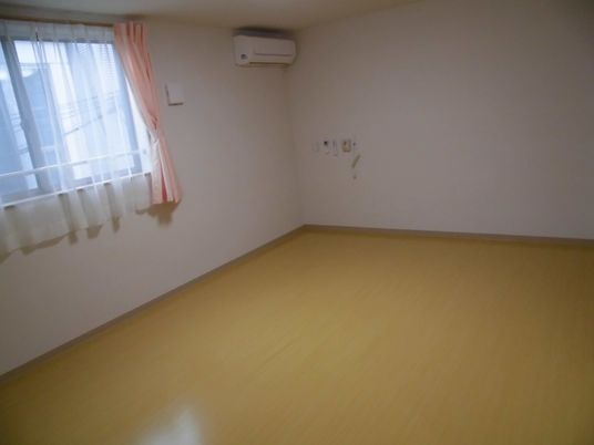 広々とした居室の様子