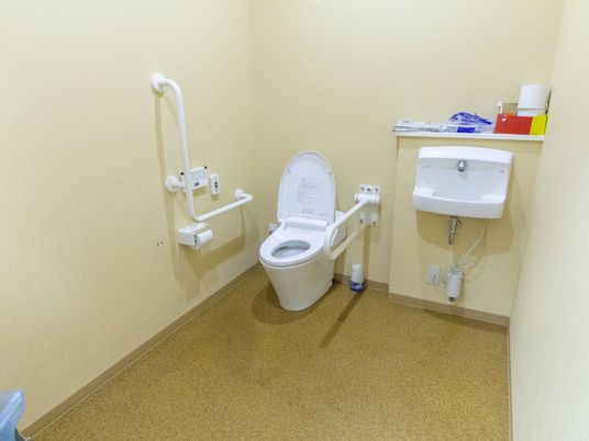 バリアフリートイレ空間