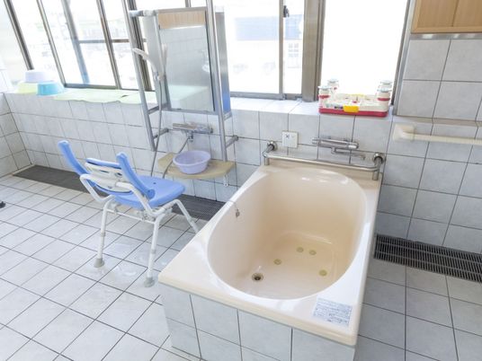 バリアフリー浴室設備