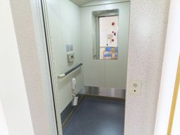 清潔感ある廊下の一部