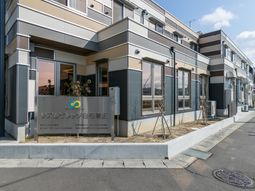 モダンな建物の外観