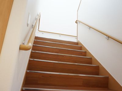 清潔な木製の階段
