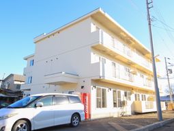 建物の明るい外観