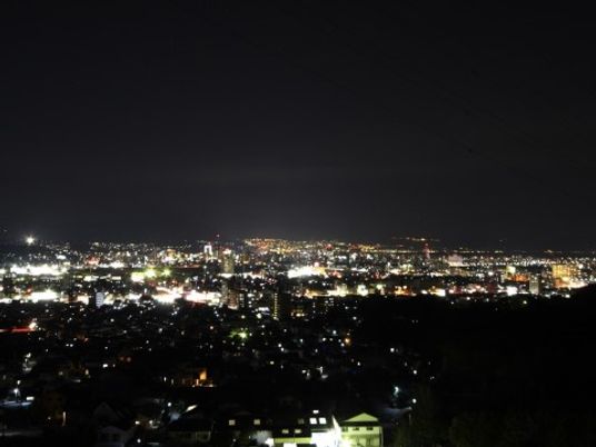 夜景を見渡せるベランダ