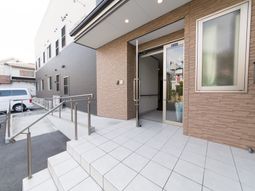 清潔なエントランスの様子