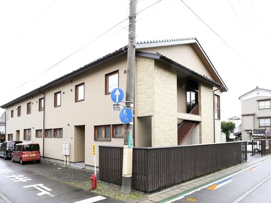 たたずまいの良い建物外観