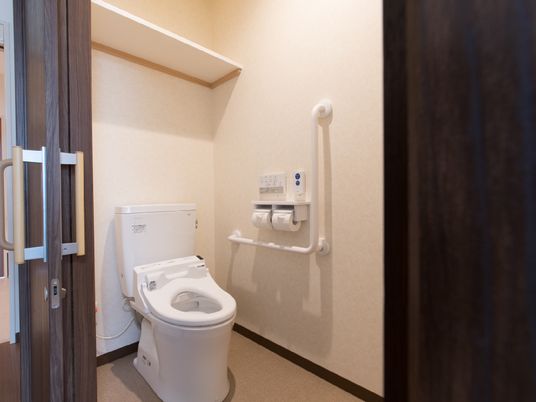 バリアフリーのトイレ設備