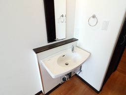 清潔な洗面台の角度