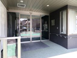 エントランスの清潔感ある様子