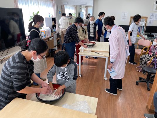 活気ある機能訓練室