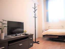 明るい居室の様子