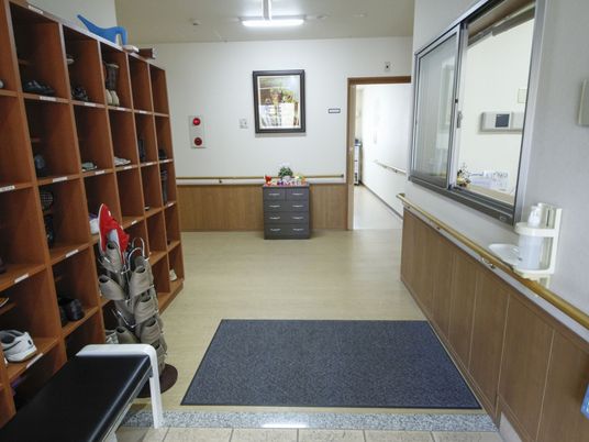 清潔感のある廊下空間