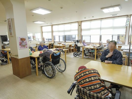複数の利用者がいるリビング