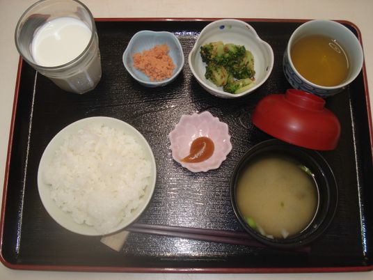 和食の食事セット