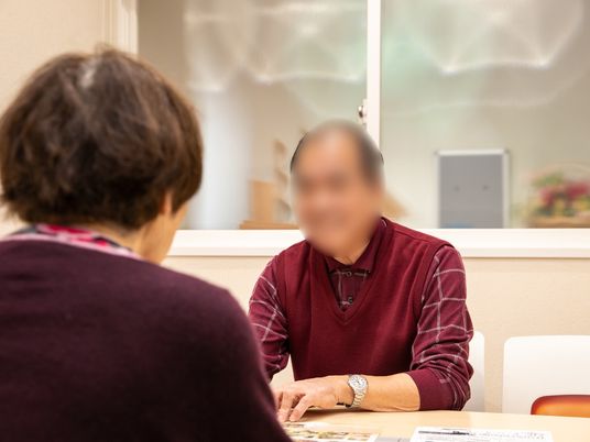 対話する二人のシーン