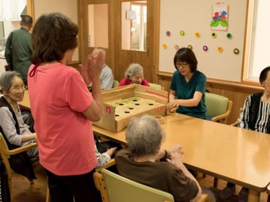 多目的室でレクリエーション