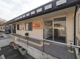 エントランスの外観