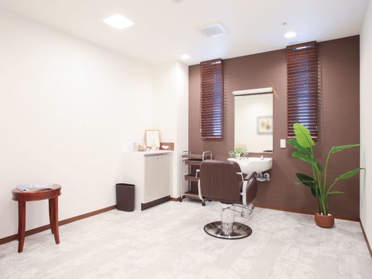 美容室の清潔な室内