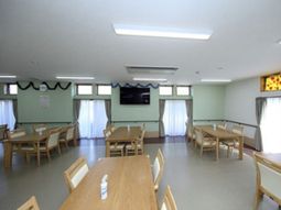 明るいダイニングルーム