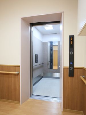 レセプション窓口