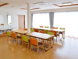 明るい食堂の一角