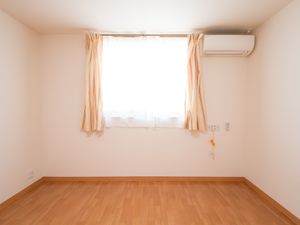 明るく広々とした居室