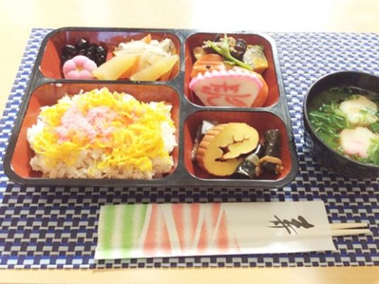 和風の手作り食事セット