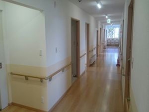 清潔感のある廊下