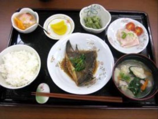和食スタイルの食事風景