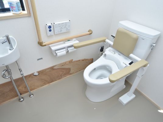 バリアフリーなトイレ設備