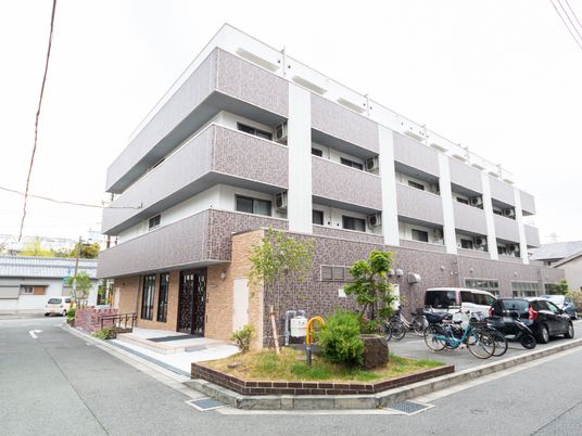 清潔感ある建物の外観