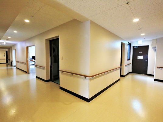 清潔感のある廊下