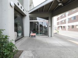 エントランスの外側の景観