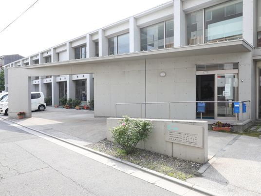 清潔感のあるエントランス
