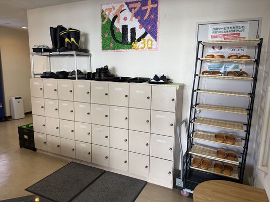 靴箱とスリッパの収納棚