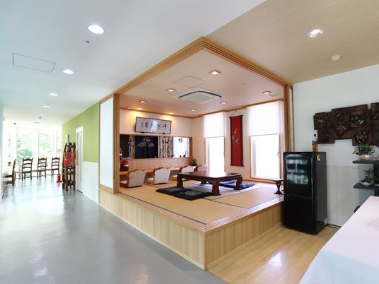 伝統的な和室の空間