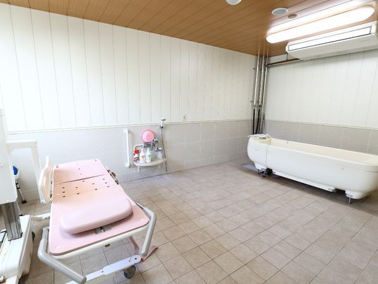 バリアフリーの浴室設備