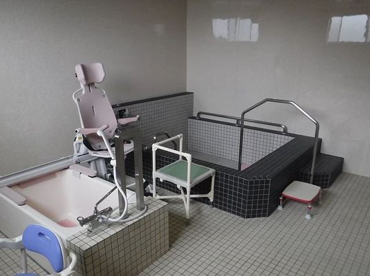 バリアフリー浴室設備